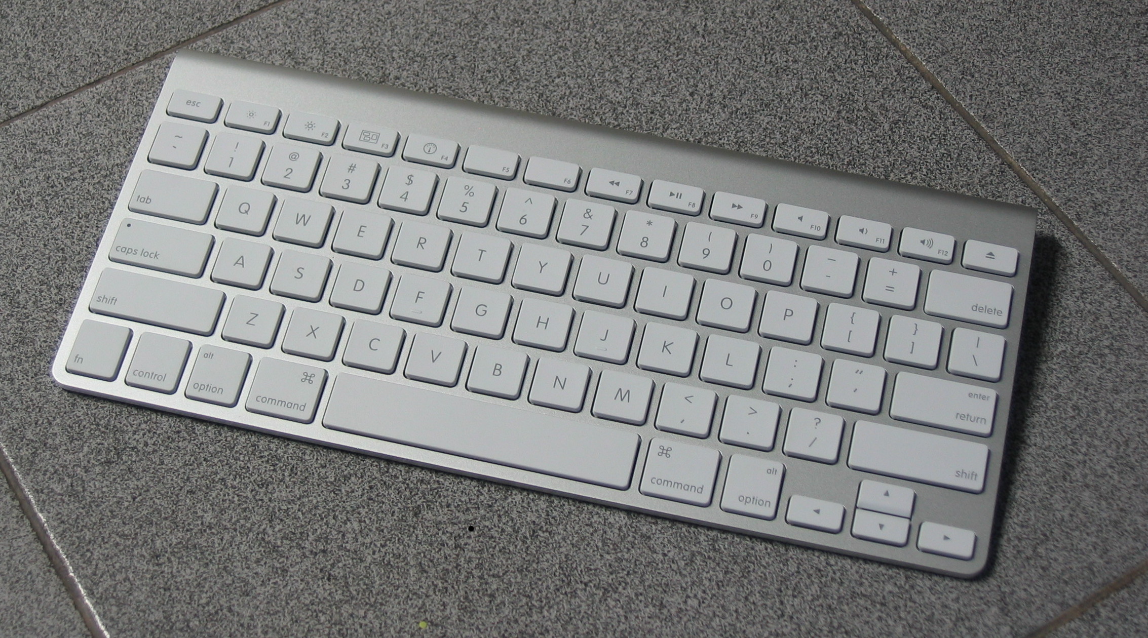 Iwantit wireless bluetooth keyboard for mac